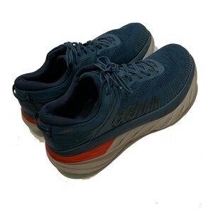 10.5 / Hoka One One Bondi 7 Wide shoes